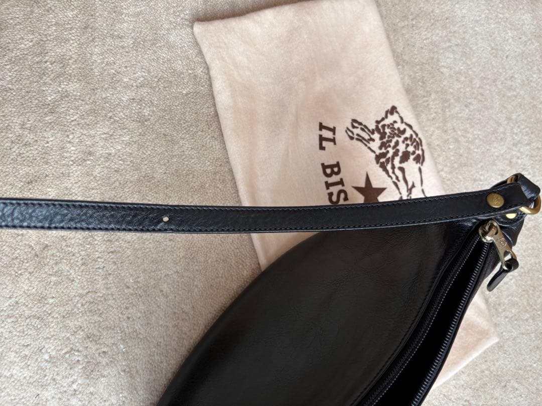 イルビゾンテ　ショルダーバッグ