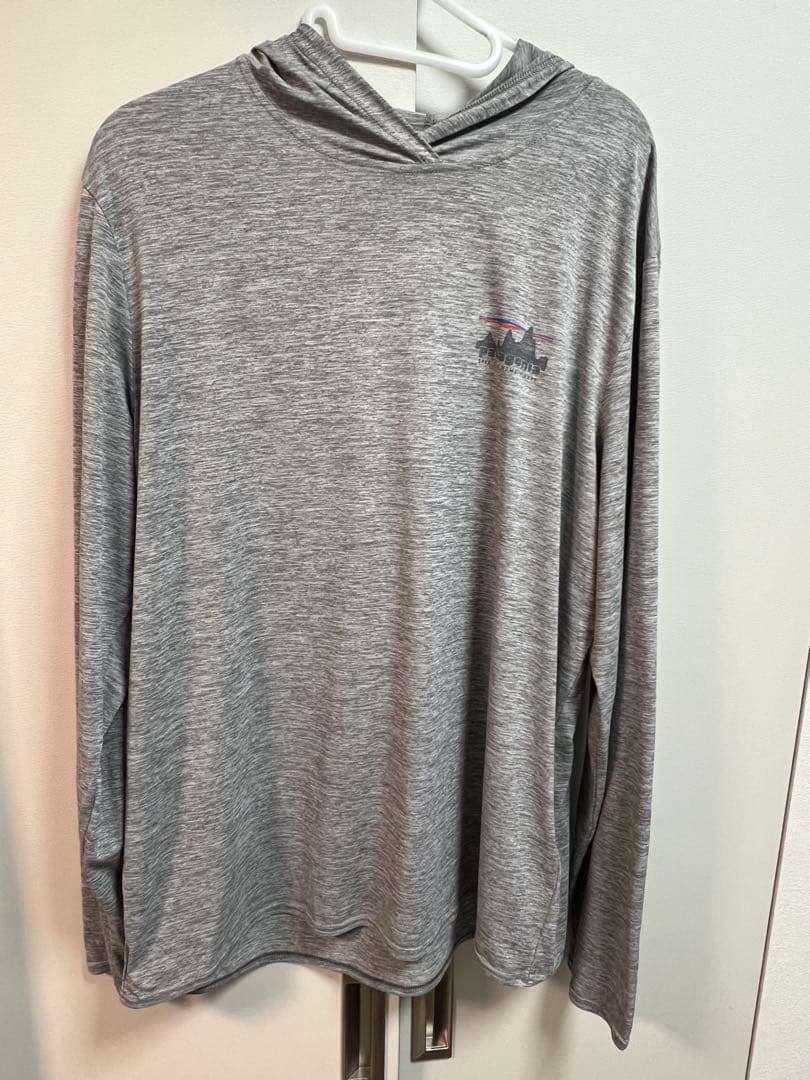 【美品】パタゴニア　メンズ・キャプリング・クールディリー・グラフィック・フーディ