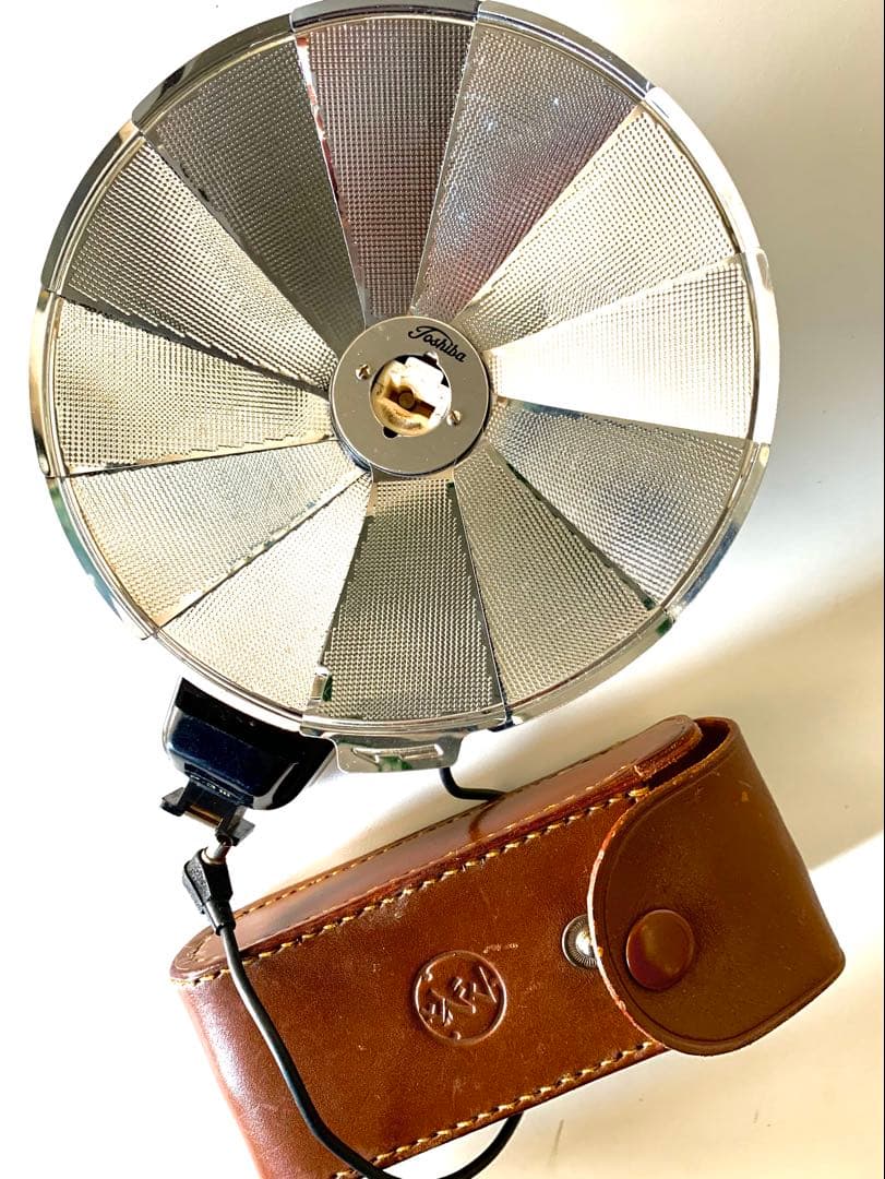 Konica III レンジファインダーカメラ、ストロボ付き