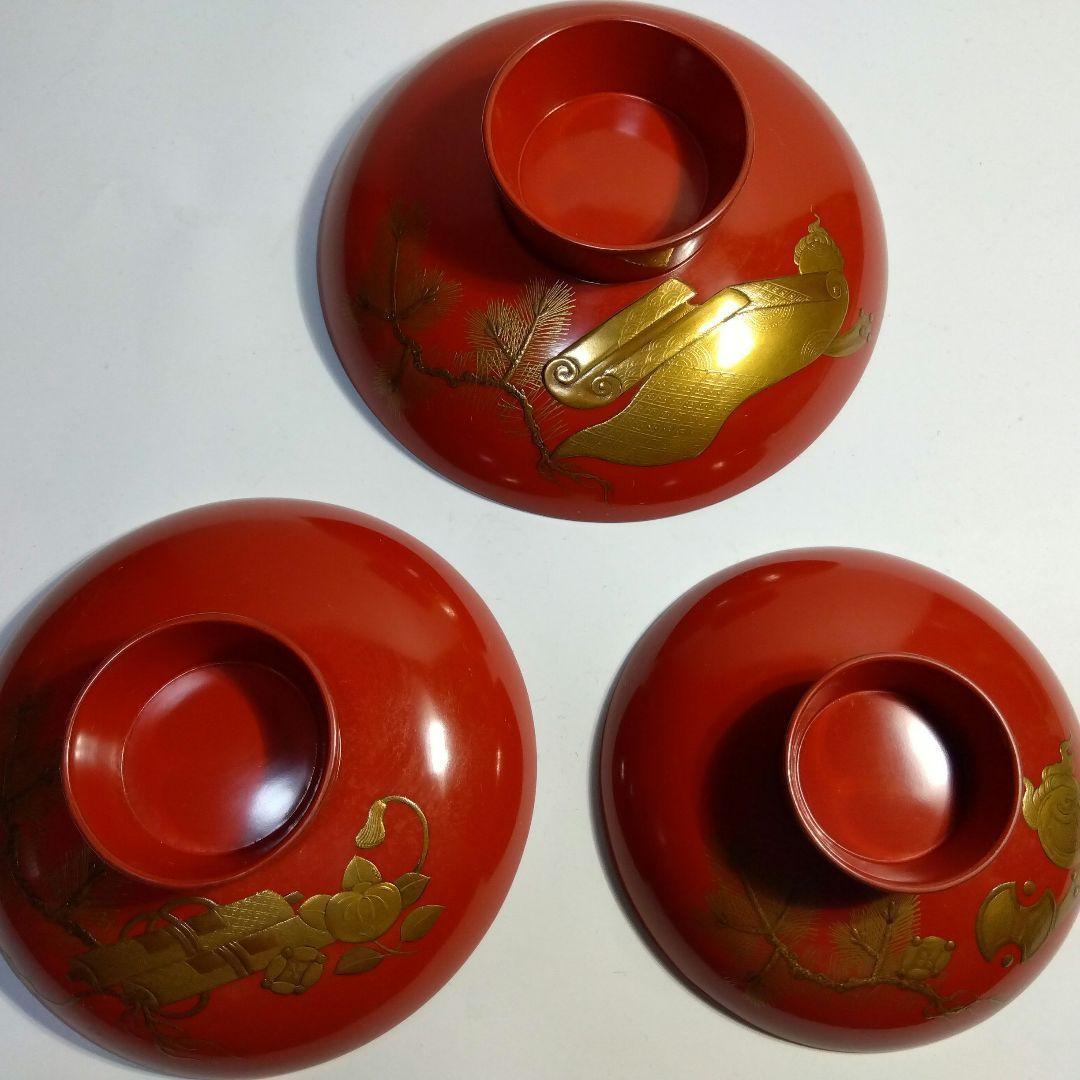 加賀蒔絵　高蒔絵祝い　三つ杯　盃　漆芸　時代高級高蒔絵杯　大正期　黒塗共箱