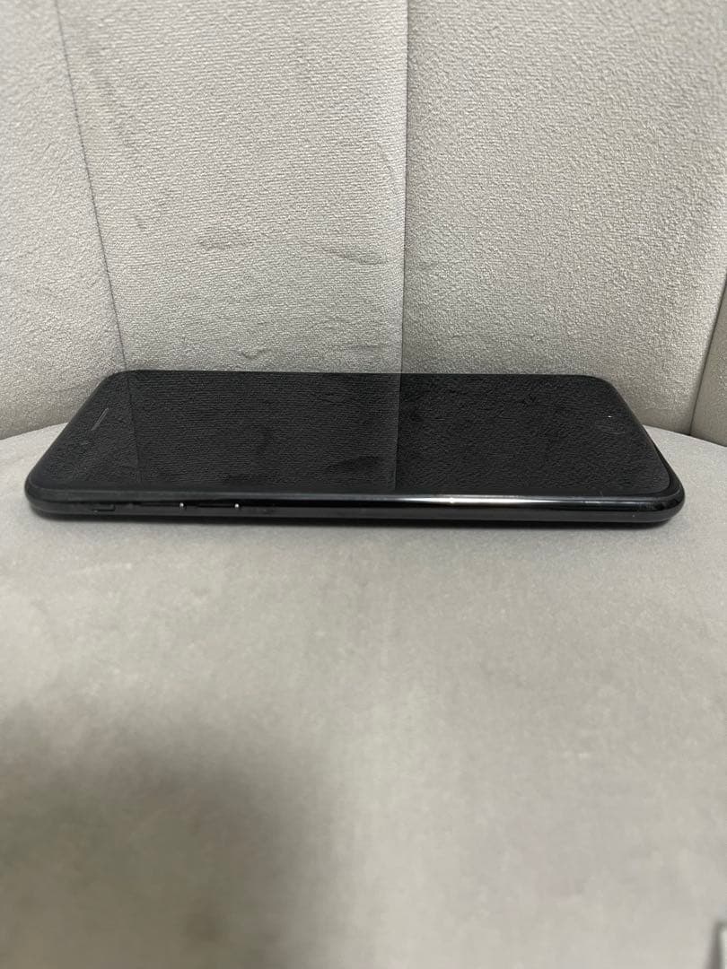 Apple iPhone7plus 本体 ブラック