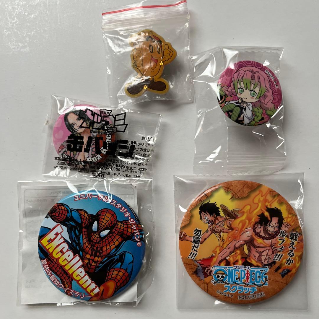 ピンバッジ等 ガンダム　ワンピース　ケロロ軍曹　鬼滅の刃　仮面ライダー　他