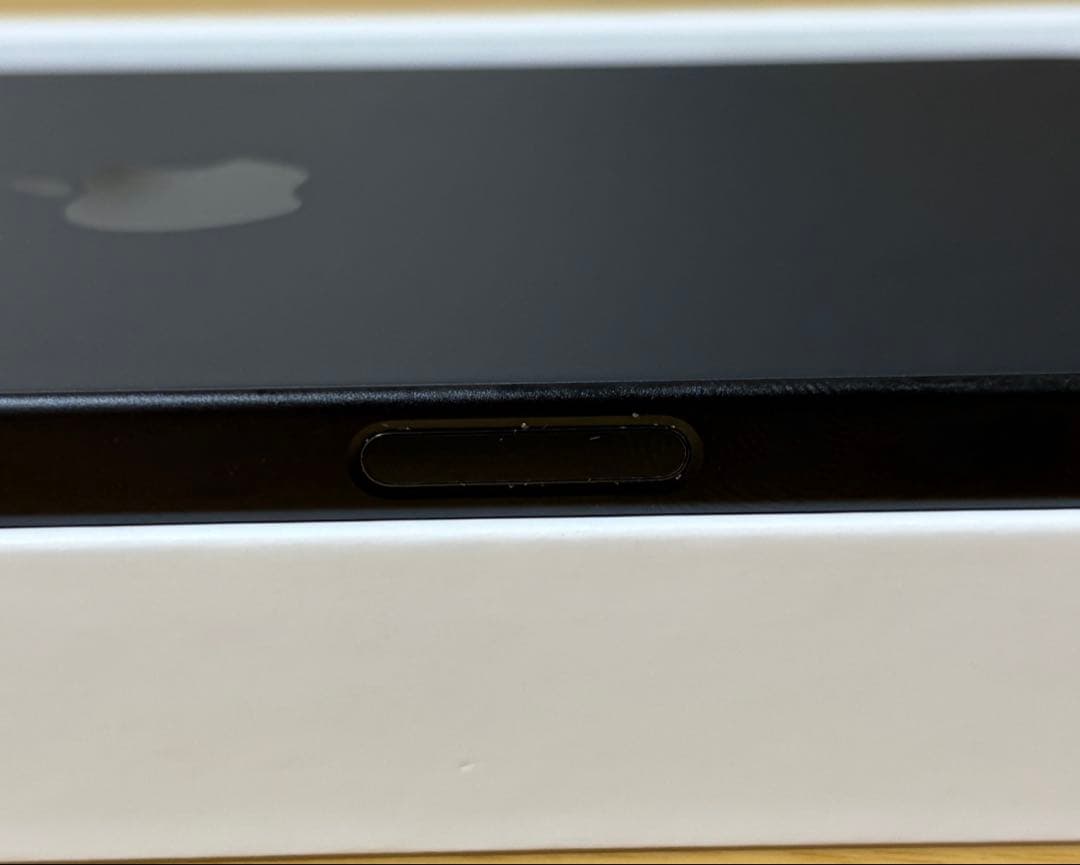【中古】iPhone 16 ブラック 128GB バッテリー100%