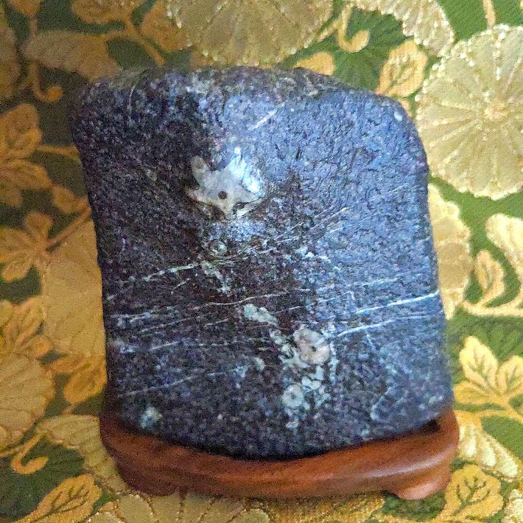 【最終価格】門司　梅花石　台座付　水石　盆石