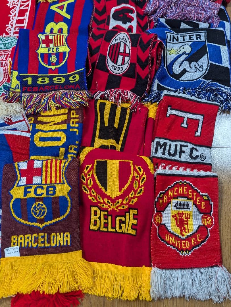 サッカーマフラーセットまとめ売り30本 激レア多数