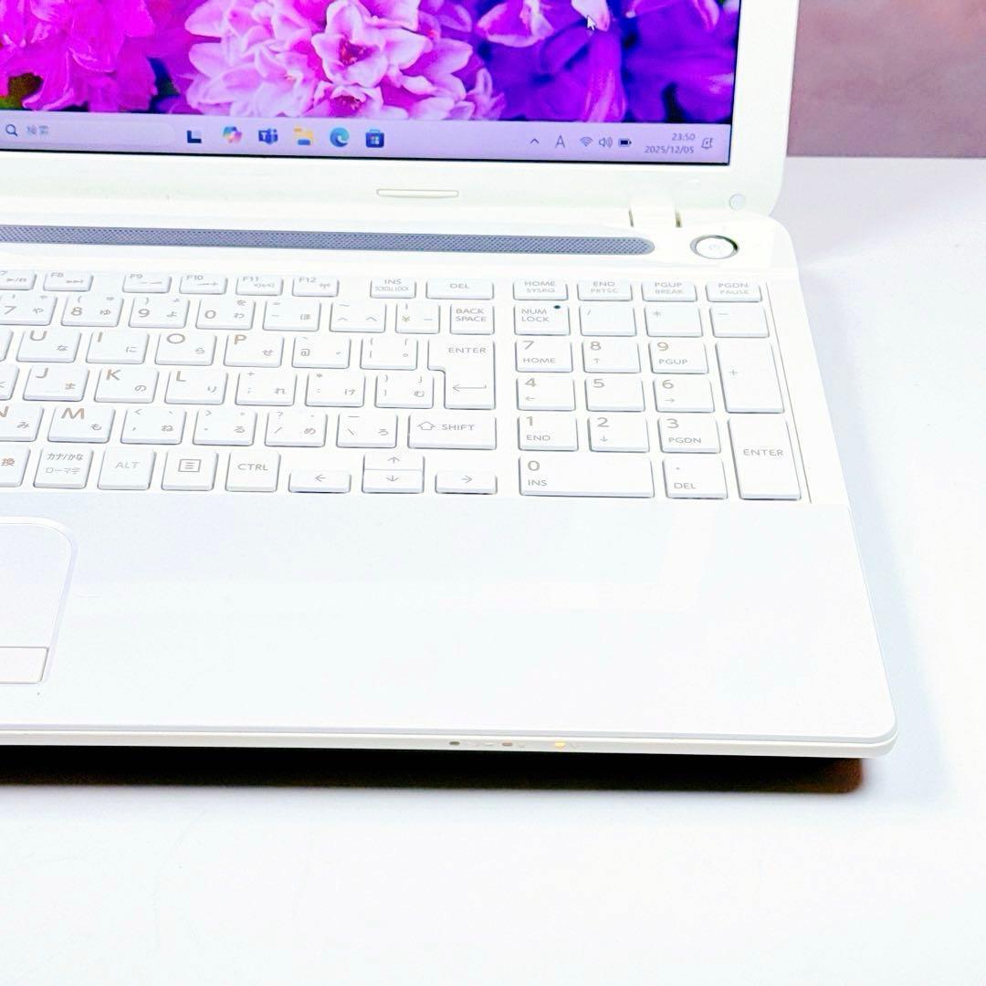 新品SSD✨windows11 カメラ ノートパソコン オフィス 薄型 初心者向