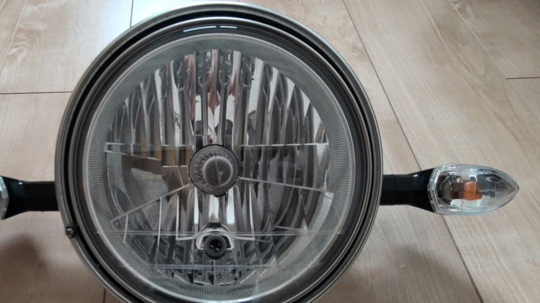 ジクサー150 丸目ヘッドライト(ウインカー装備)