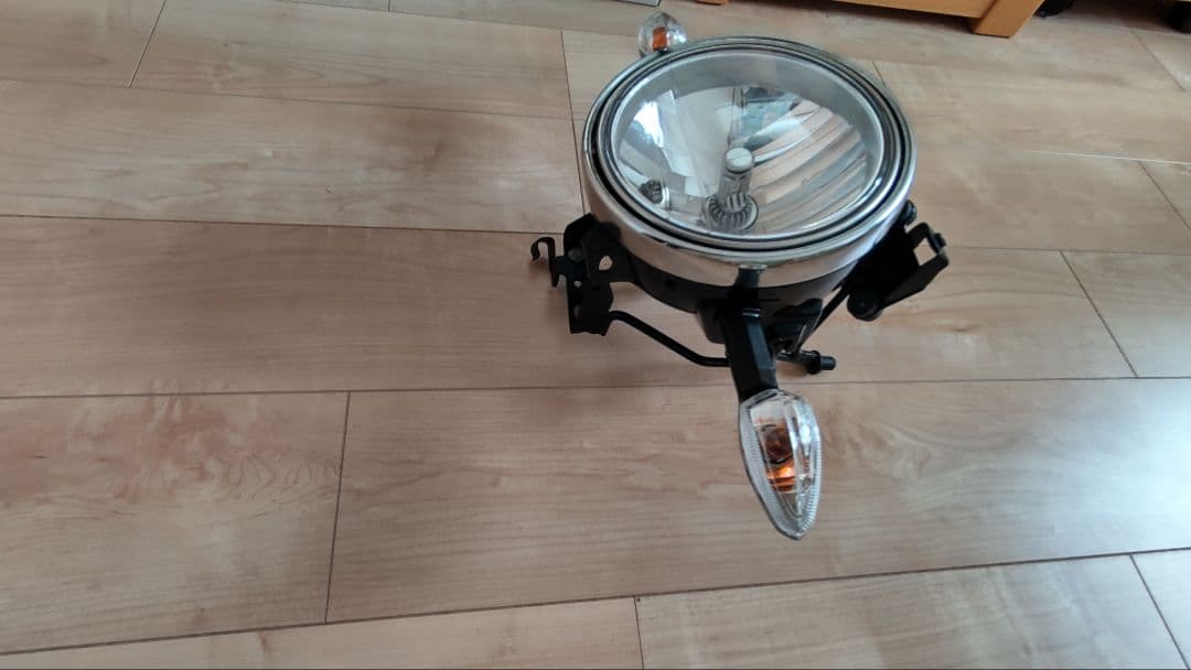 ジクサー150 丸目ヘッドライト(ウインカー装備)