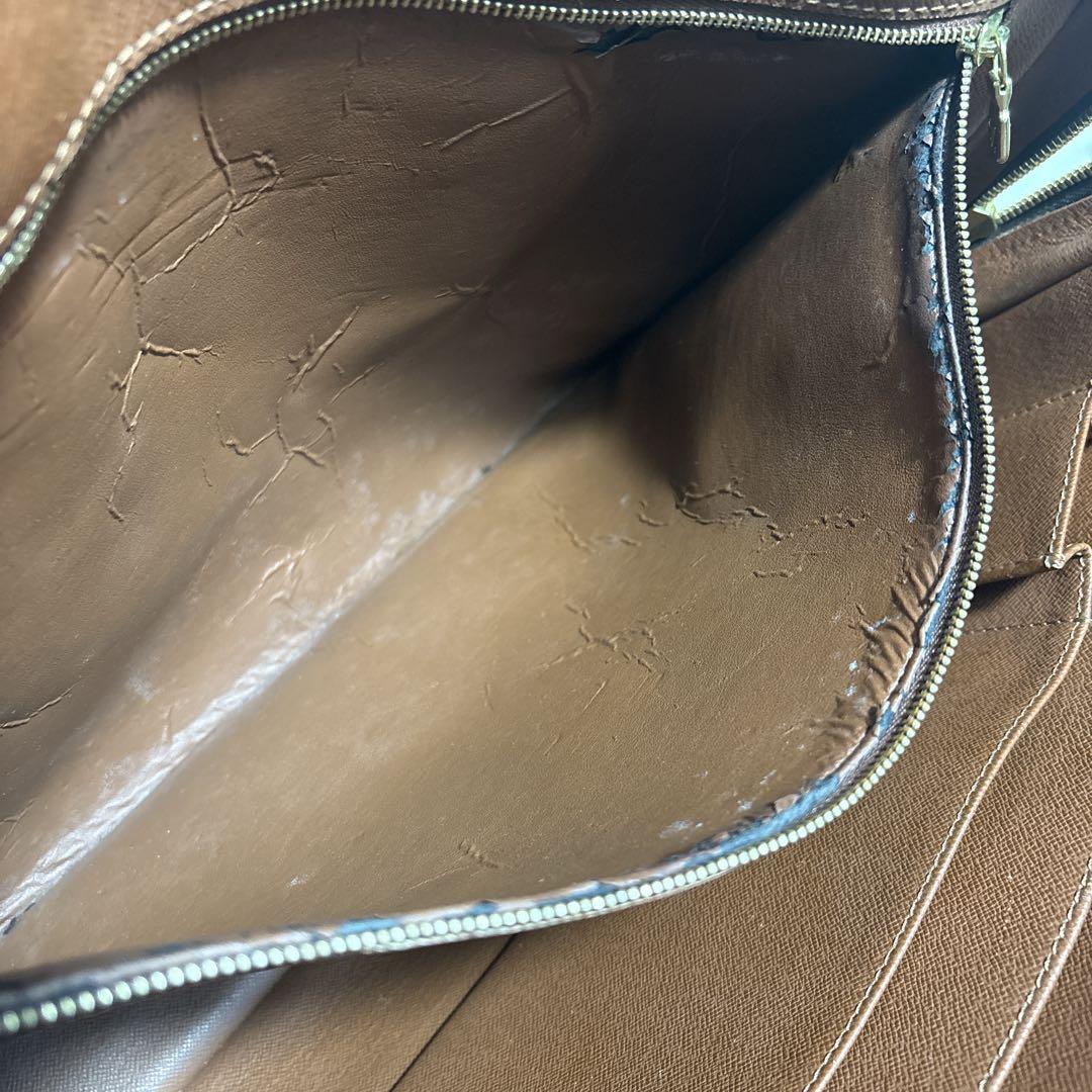 LOUIS VUITTON ポルトドキュマン ヴォワヤージュ モノグラム