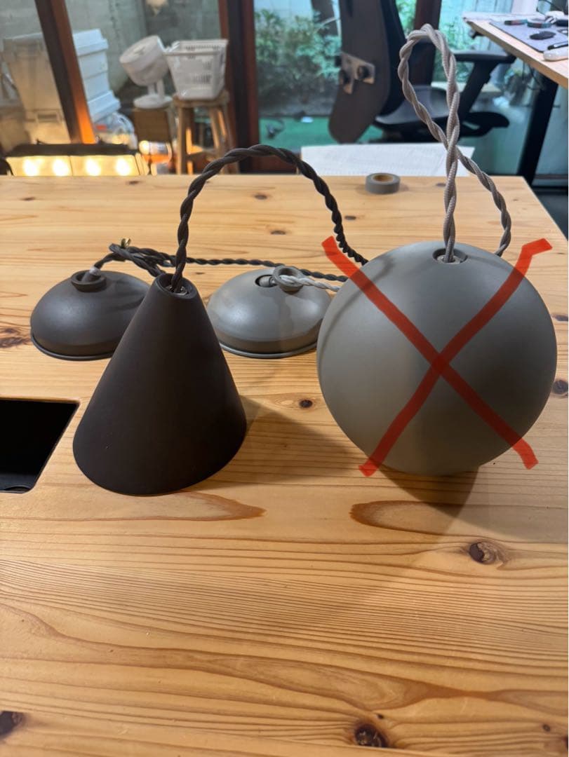 ARTWORKSTUDIO　ペンダントライト　三角錐のもののみ