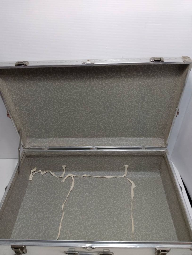 【希少】ヴィンテージ アルミトランク スーツケース インダストリアル 昭和レトロ