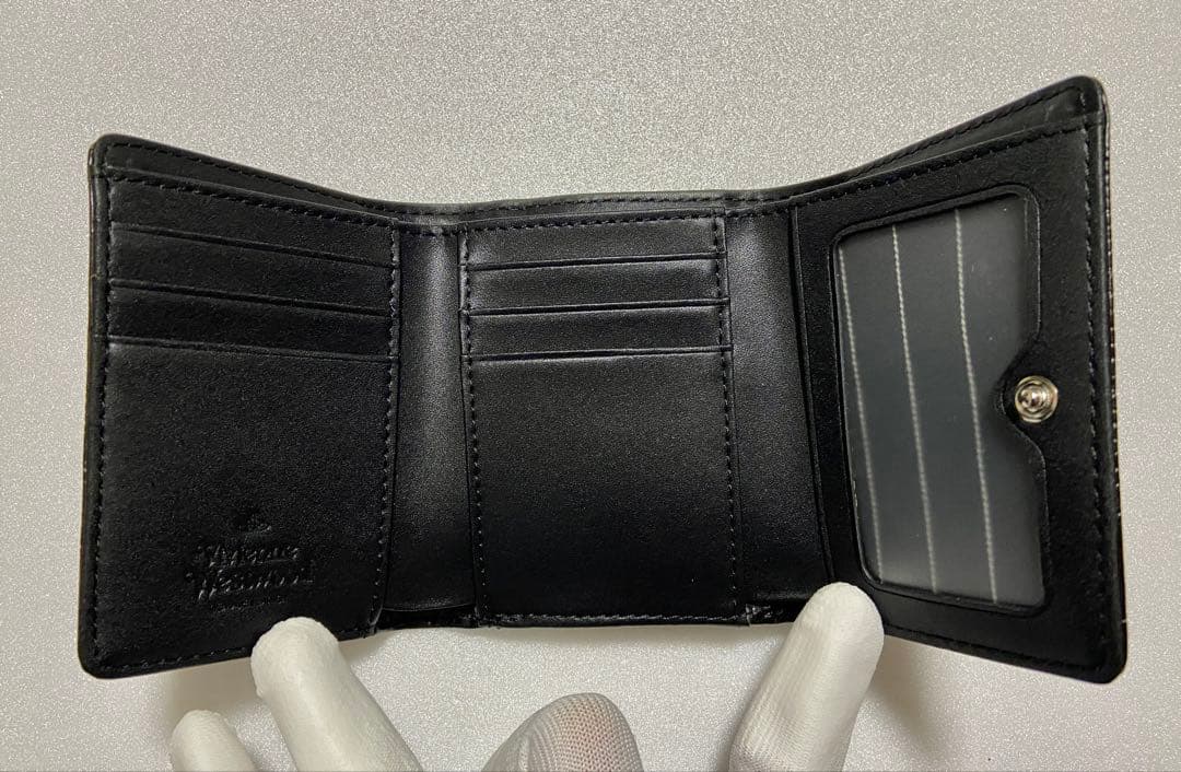 【新品未使用】Vivienne Westwood 三つ折り財布 ブラック