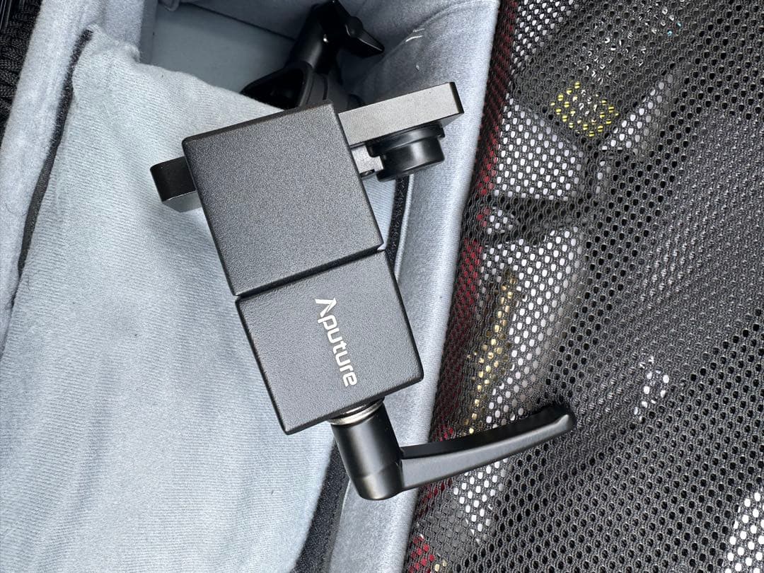 Aputure 300d II スタジオライト フレネルレンズ　バーンドアセット