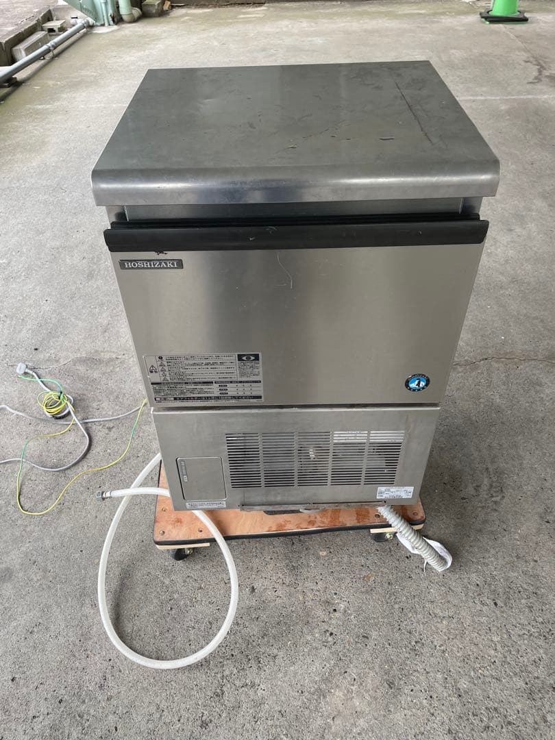 ホシザキ製氷機2022年製　アンダーカウンター　チップアイスメーカーCM-60A