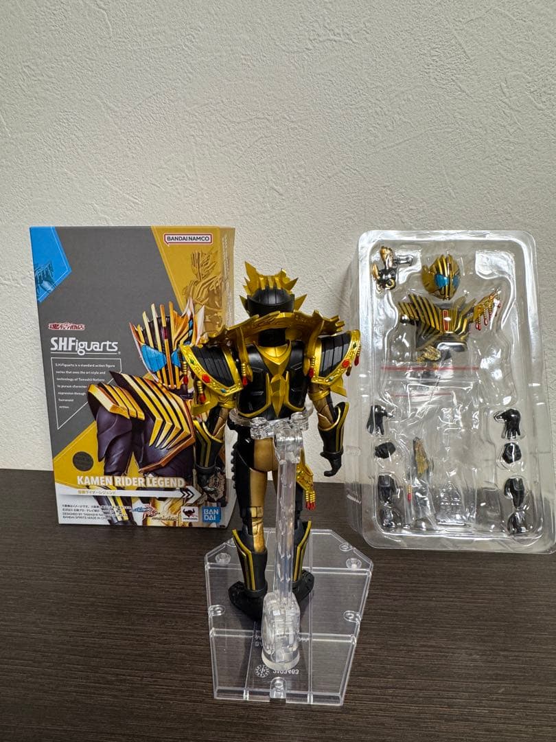 shフィギュアーツ　仮面ライダーレジェンド　レジェンダリーレジェンド