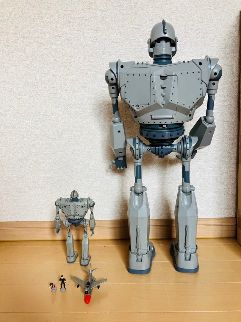 アイアン・ジャイアント フィギュアセット