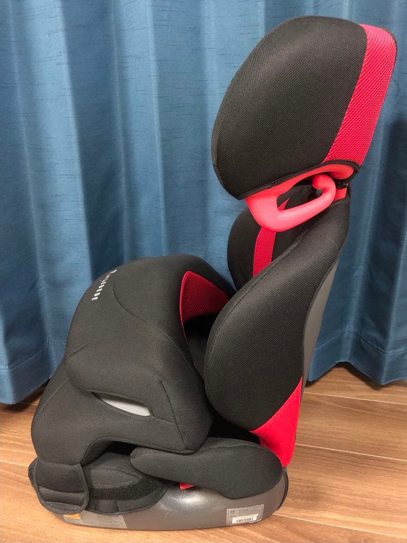 AILEBEBE エールべべ　チャイルドシート　スカーレットブラック