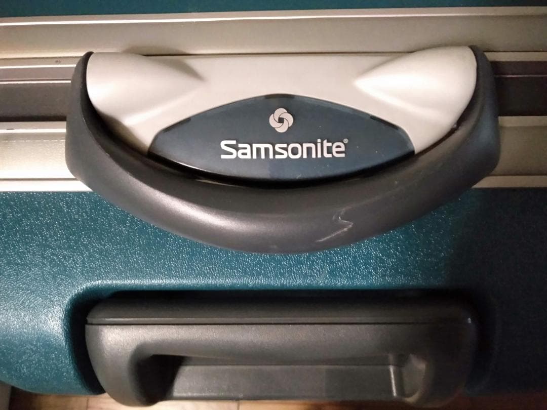 サムソナイトシルエットMV キャリーケース 4輪