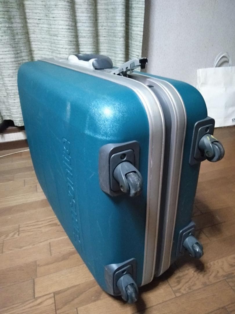 サムソナイトシルエットMV キャリーケース 4輪