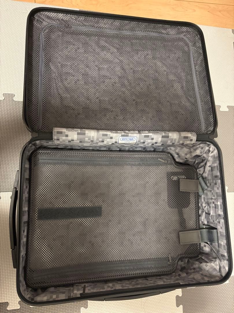 美品　RIMOWA リモワ サルサ キャビントローリー 2輪 ブラック