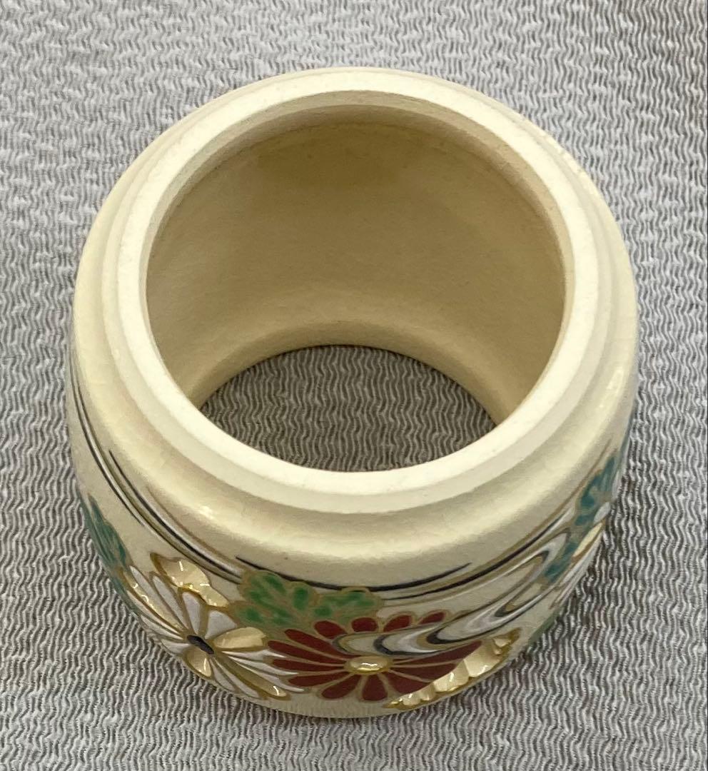 B342s 「色絵菊水透し蓋置」真葛香斎作　共布共箱　十水五石　京焼　茶道具