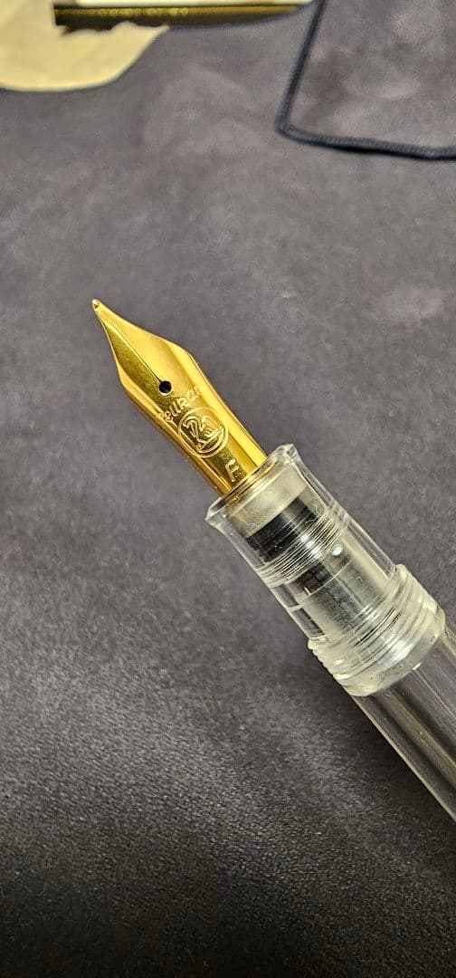 ペリカン デモンストレーター　万年筆