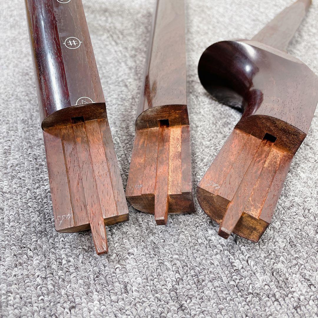 津軽三味線 太棹 段違い溝 紅木 東さわり 犬皮 丸打胴 和楽器