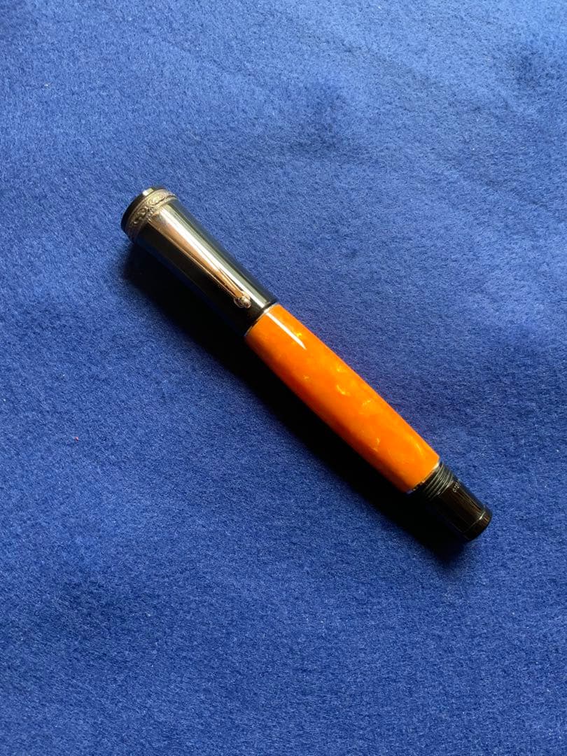 デルタ20周年記念　ドルチェビータ万年筆　カートリッジ式