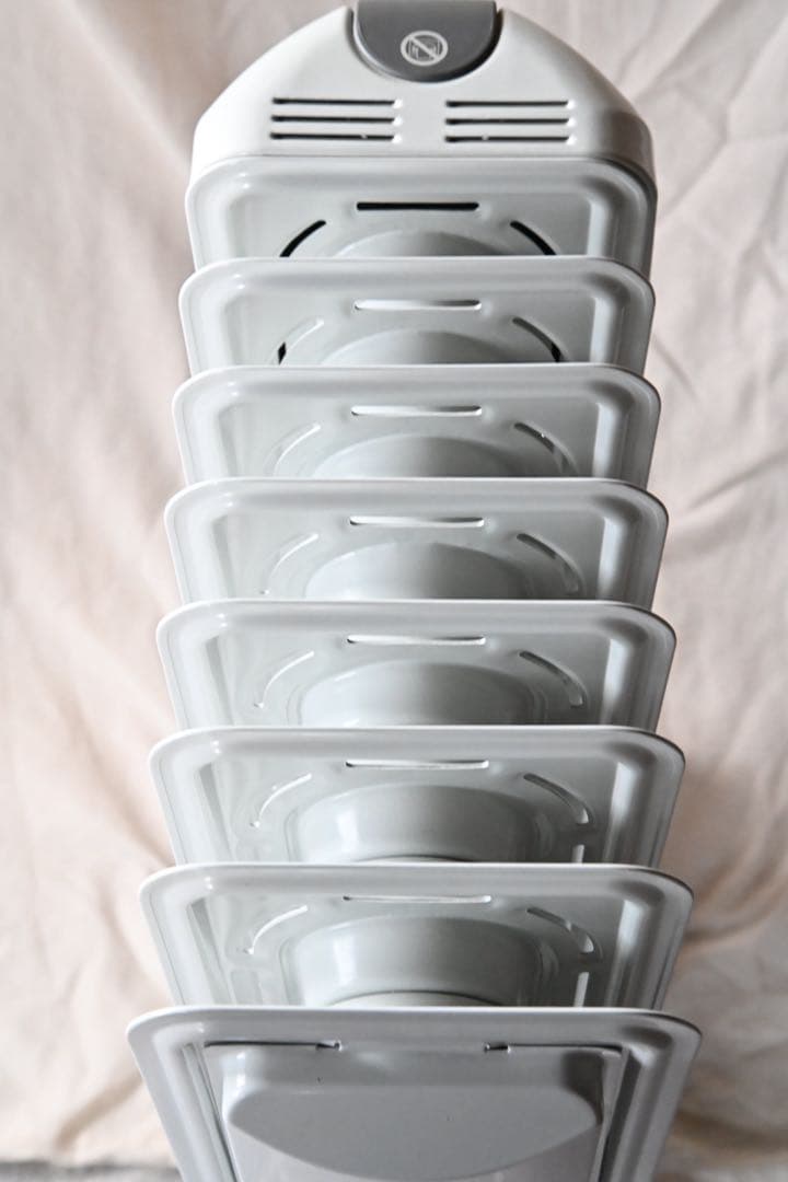 ★美品✨★デロンギDe'Longhi オイルヒーター　RHJ11G0812-DG