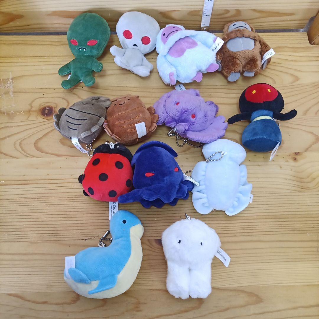 昆虫のぬいぐるみ　ガチャガチャ　qualia　13個セット