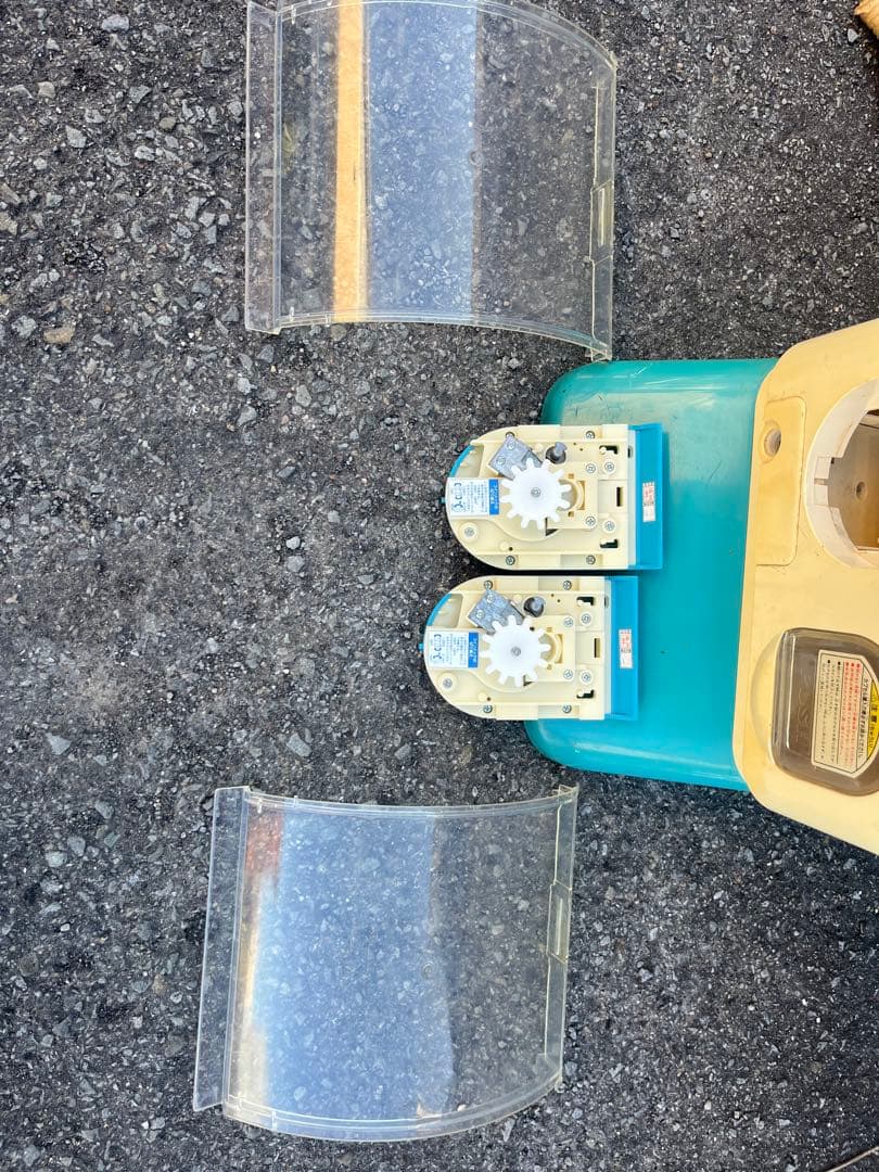 鍵付 ガチャマシン YUJIN 2連型 ガシャポン 本体 ベンダー イベント