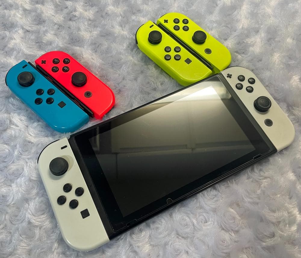 雨*弟様 【ジョイコンカラー選択❕】Nintendo Switch 本体