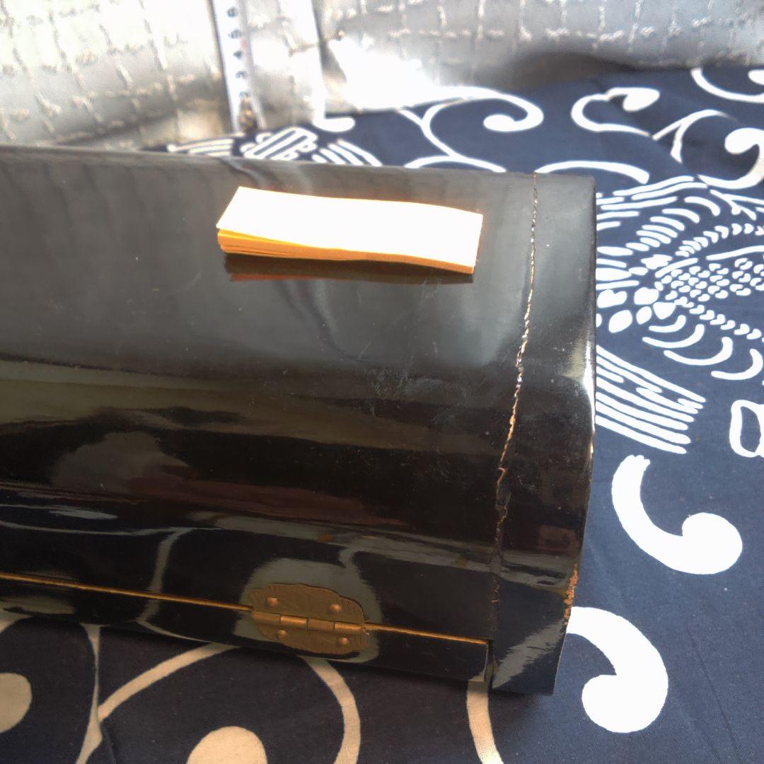 骨董５ 金色の仏像