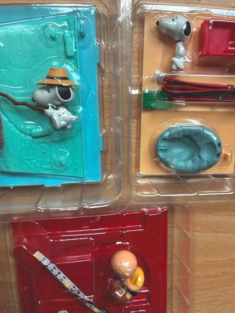 【デアゴスティーニ】スヌーピー&フレンズ 犬小屋型ボックスコレクション新品未組立