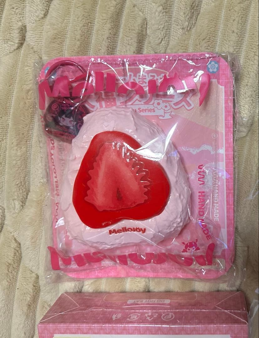 な*ᩚ様 Mellojoy 大福 ストロベリー いちご 苺 イチゴ スクイーズ