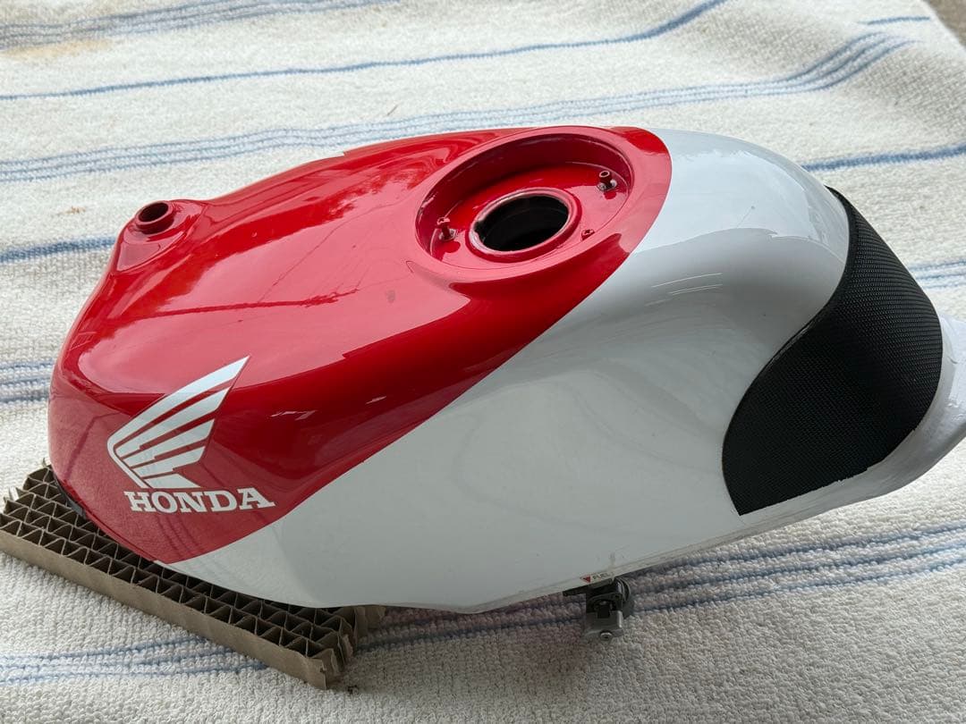 HONDA NSR50 燃料タンク 赤/白 バイク