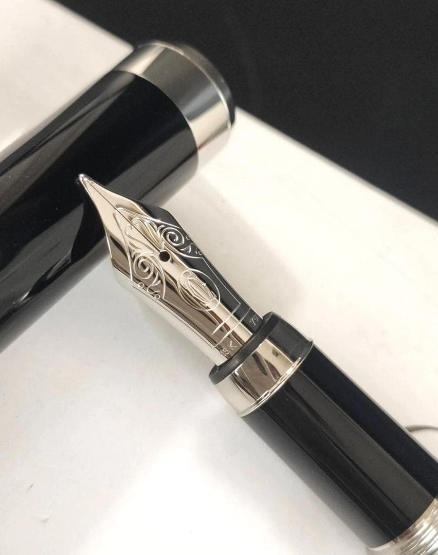 未使用 Cartier パシャ ドゥ カルティエ 万年筆 ペン先18K プラチナ