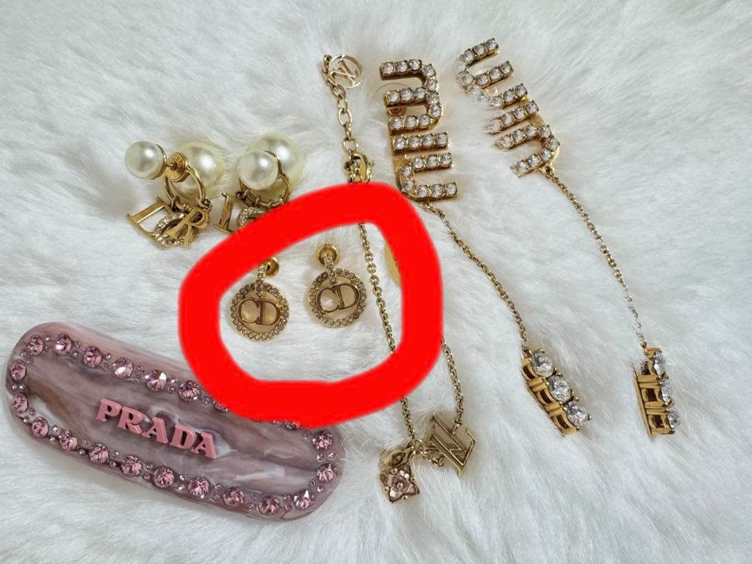 Dior Petit CD ピアス