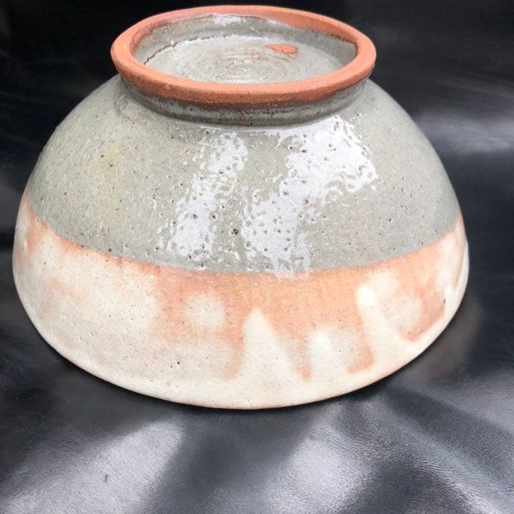 遺品整理◼️蔵から出てきた謎のかなり大きな器、サイズ的に抹茶茶碗では無さそうです。