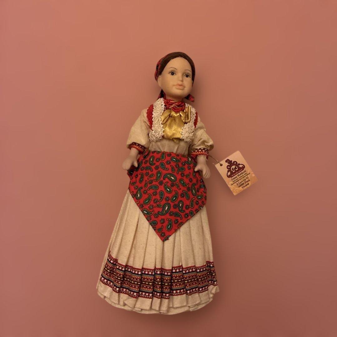 イヴァナ・マティイェヴィッチの人形