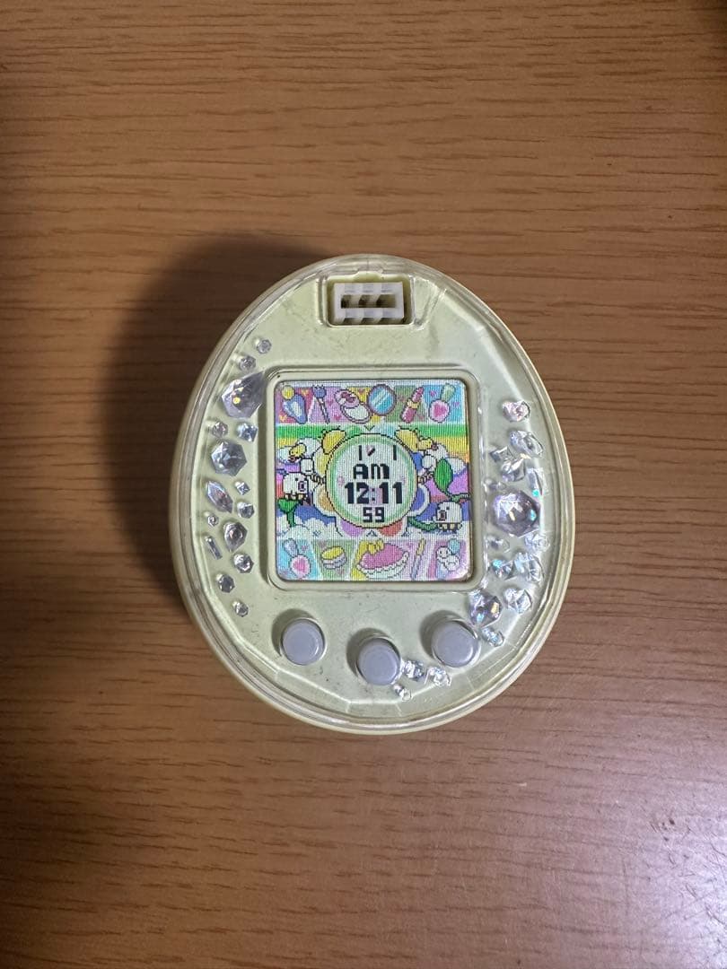 たまごっちピース Tamagotchi P's イエロー