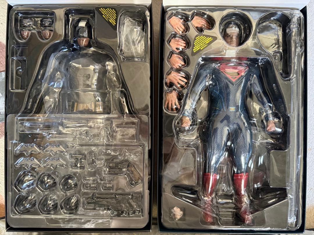 ホットトイズ　バットマン スーパーマン アクションフィギュアセット