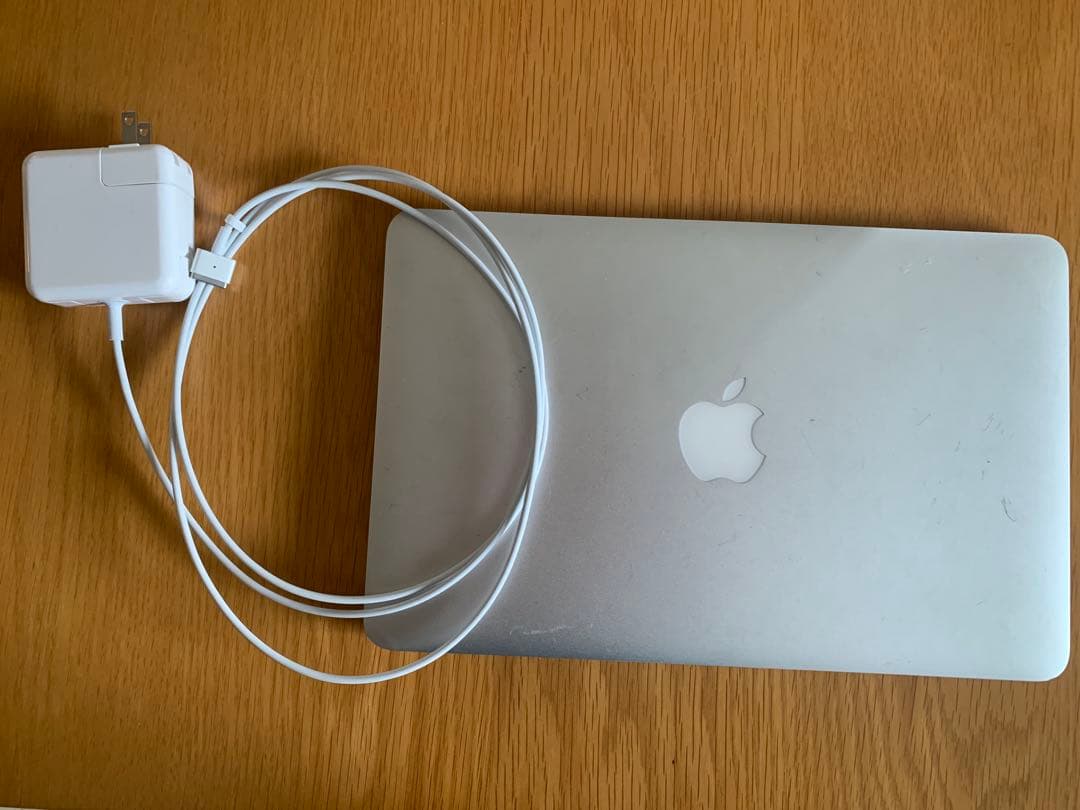 MacBook本体 Apple MacBook Air A1465