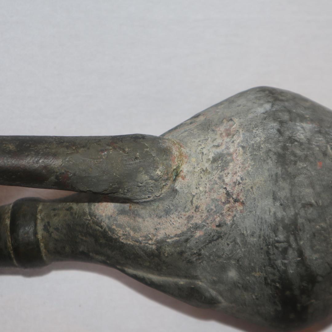 メソポタミアの青銅の水注