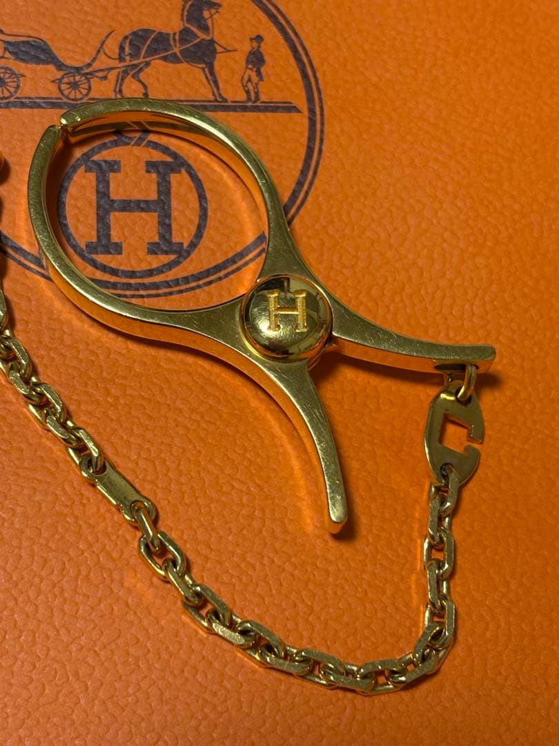 HERMES ゴールドハンドル チェーン付きグローブホルダー
