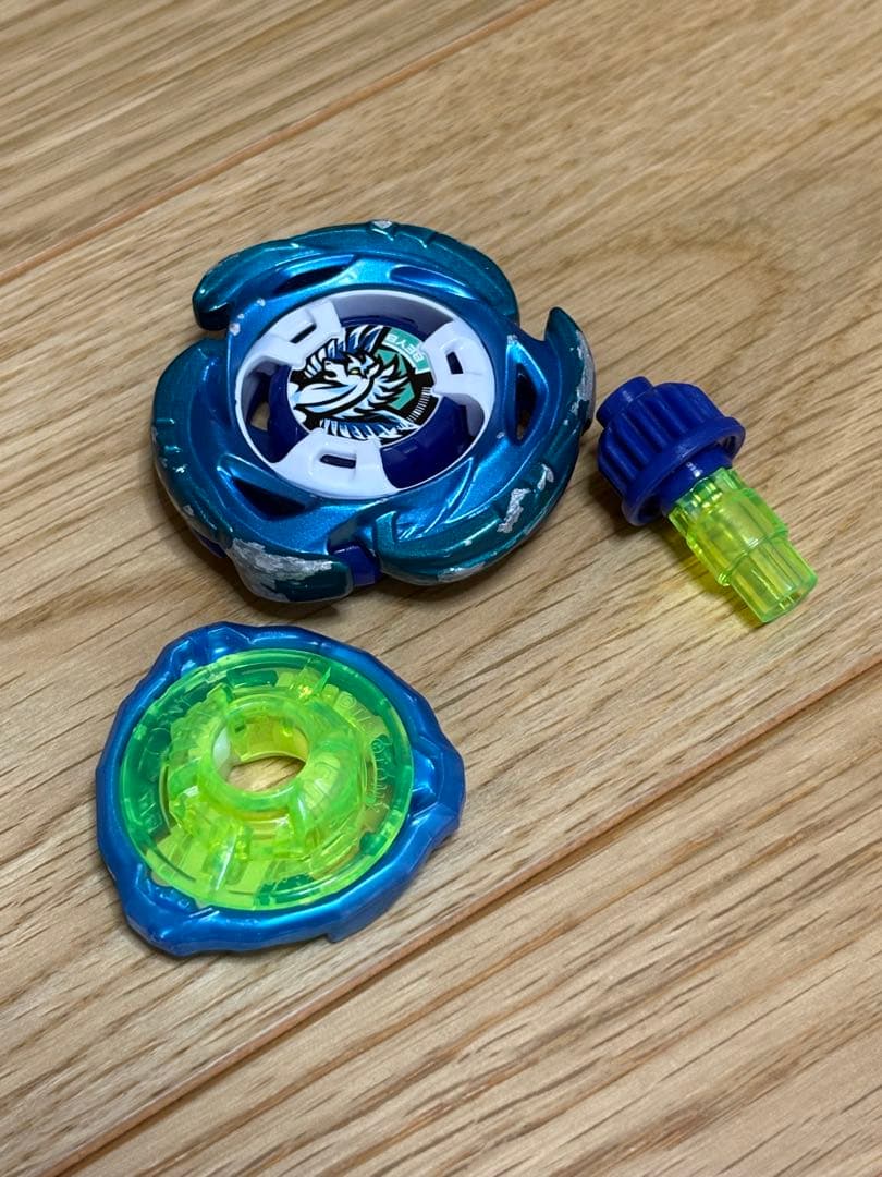 ベイブレードX エアロペガサス　38.16g