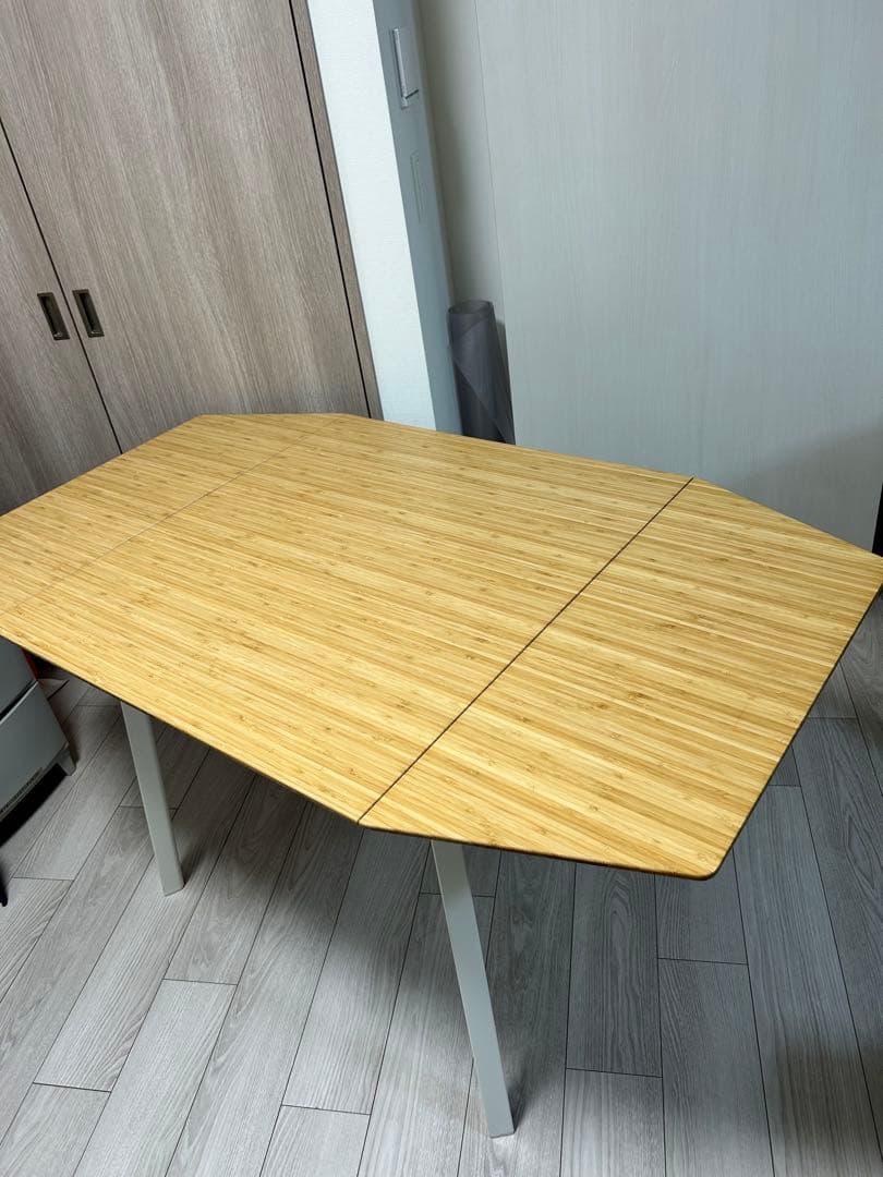 IKEA ダイニングテーブル