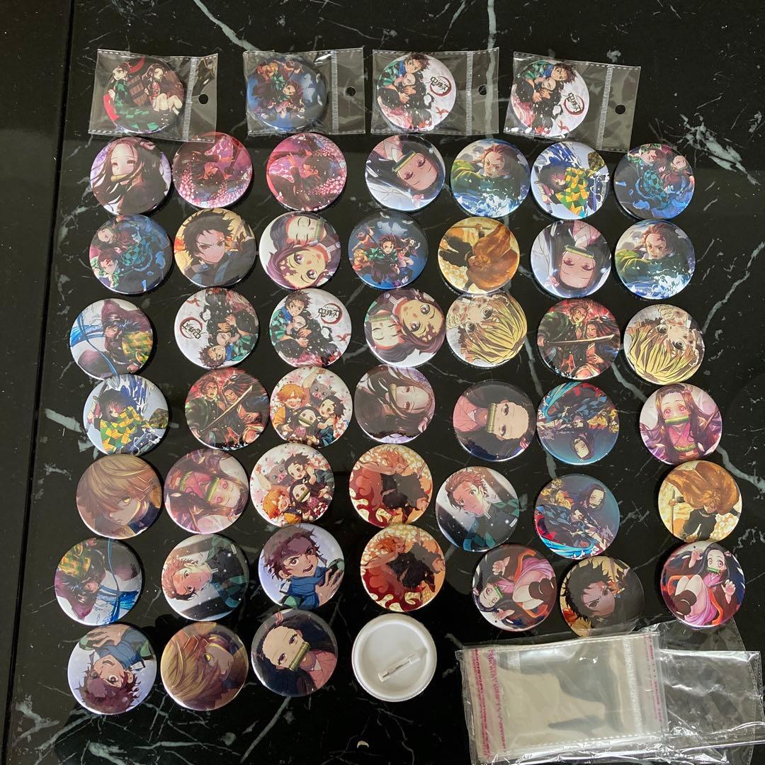 鬼滅の刃 きめつ セット　ポーチ マスク お守り キーホルダー シール 他