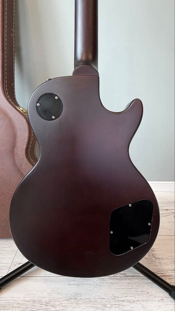 【年末価格♪】Harley Benton Les paulドイツ ギター 左利き