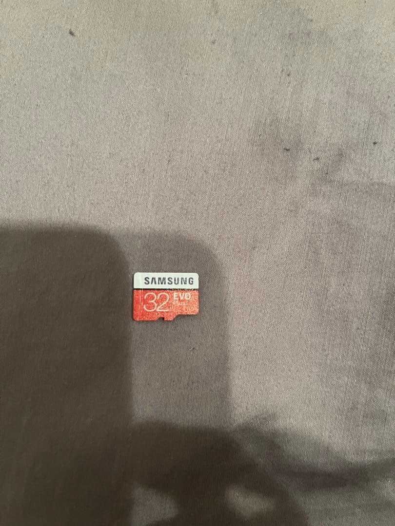 Nintendo switch 本体＋SDカード「32GB」